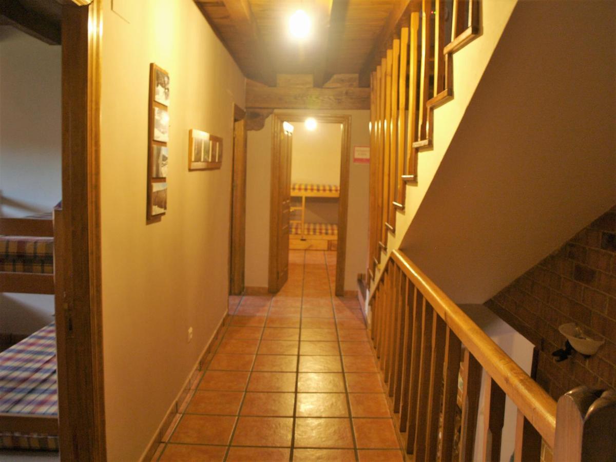 Albergue La Torre Сантьюрде-де-Рейноса Экстерьер фото
