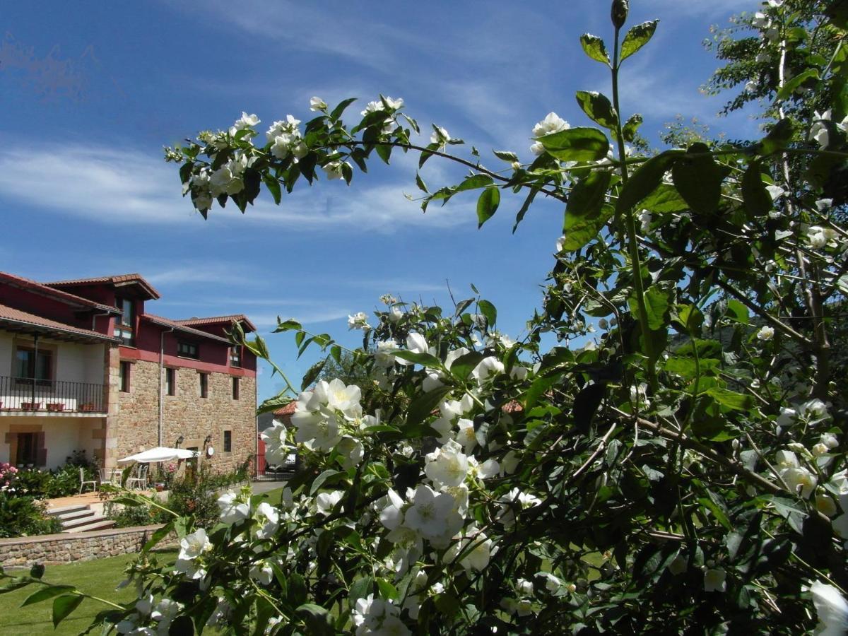Albergue La Torre Сантьюрде-де-Рейноса Экстерьер фото