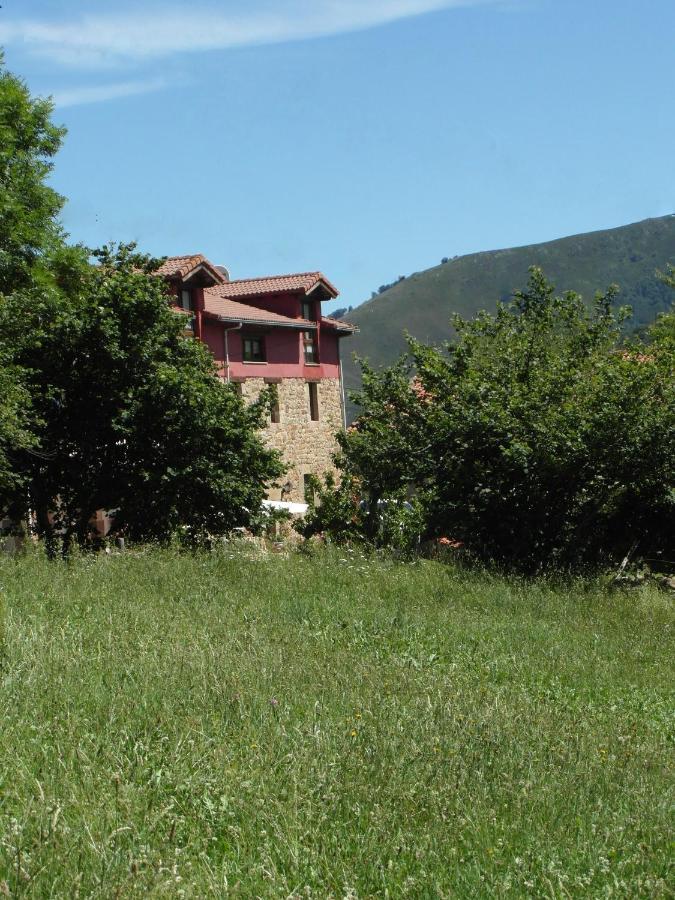 Albergue La Torre Сантьюрде-де-Рейноса Экстерьер фото