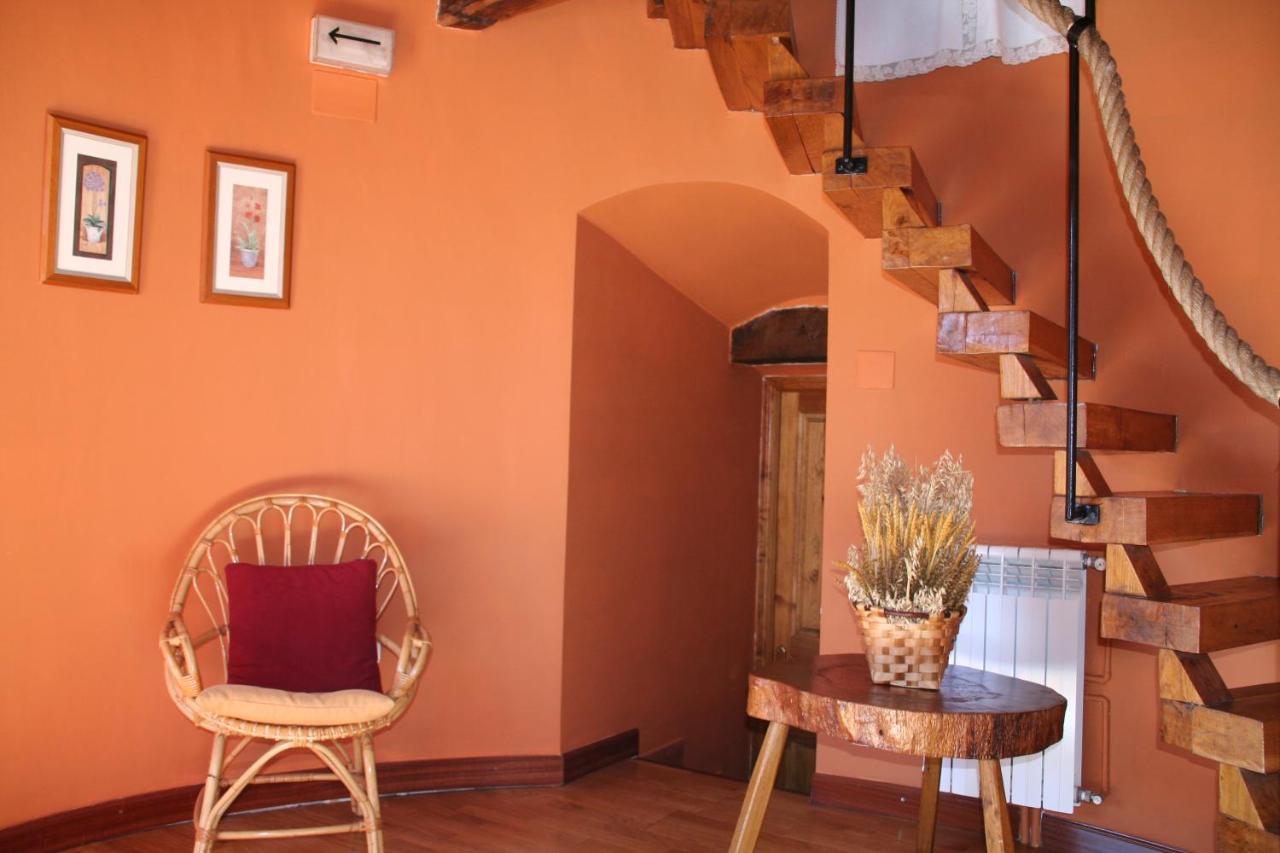 Albergue La Torre Сантьюрде-де-Рейноса Экстерьер фото